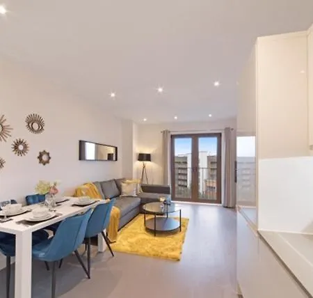 Lillyrose Serviced Apartments - St Albans City Centre Exterior photo