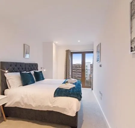 Lillyrose Serviced Apartments - St Albans City Centre Exterior photo