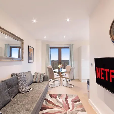 Lillyrose Serviced Apartments - St Albans City Centre Exterior photo