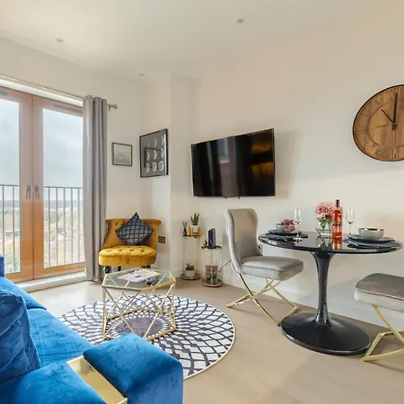 Lillyrose Serviced Apartments - St Albans City Centre Exterior photo